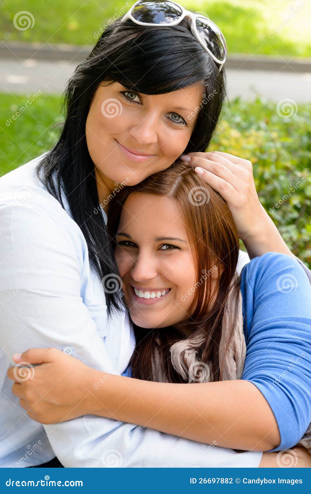 Mom Dang Teen