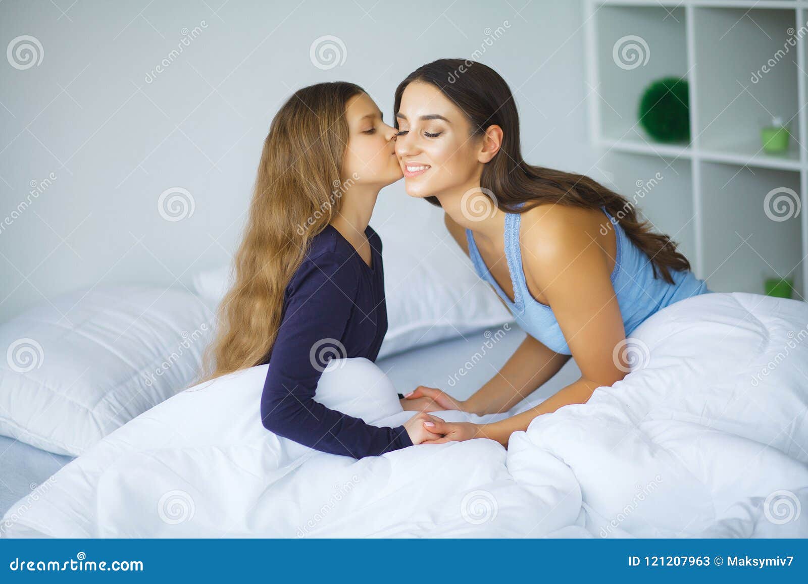 Hot Daughter Pic