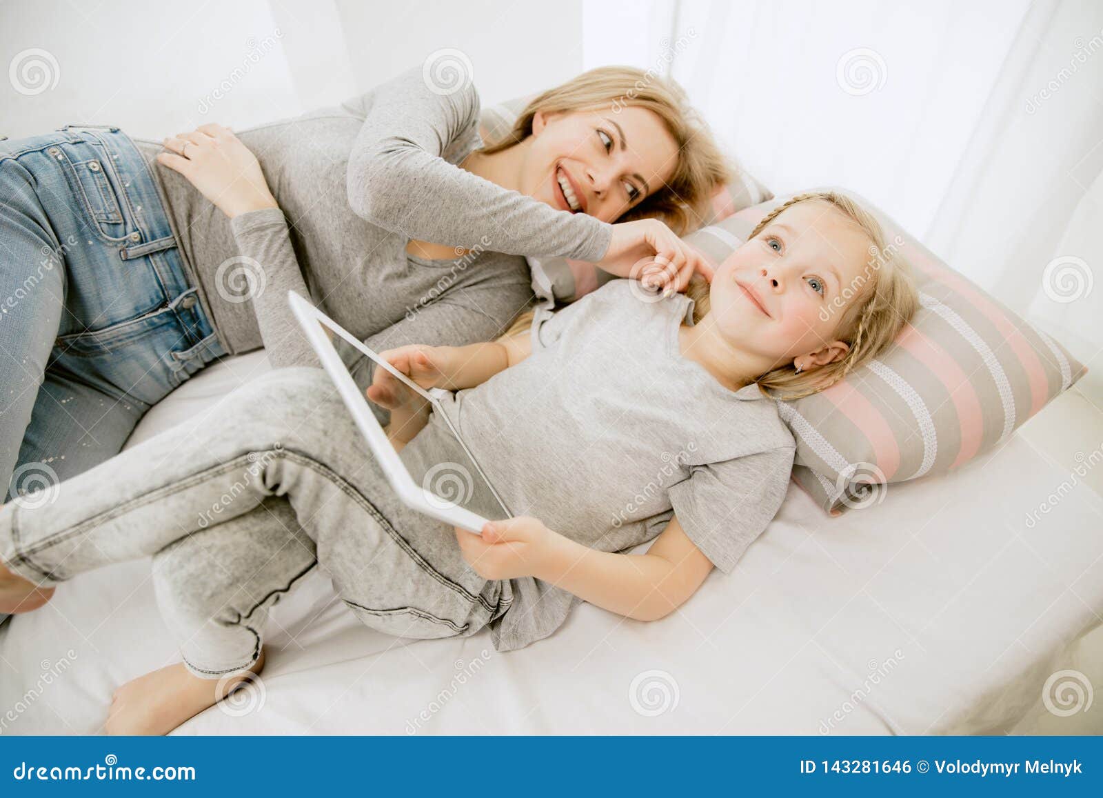 Momliketeens