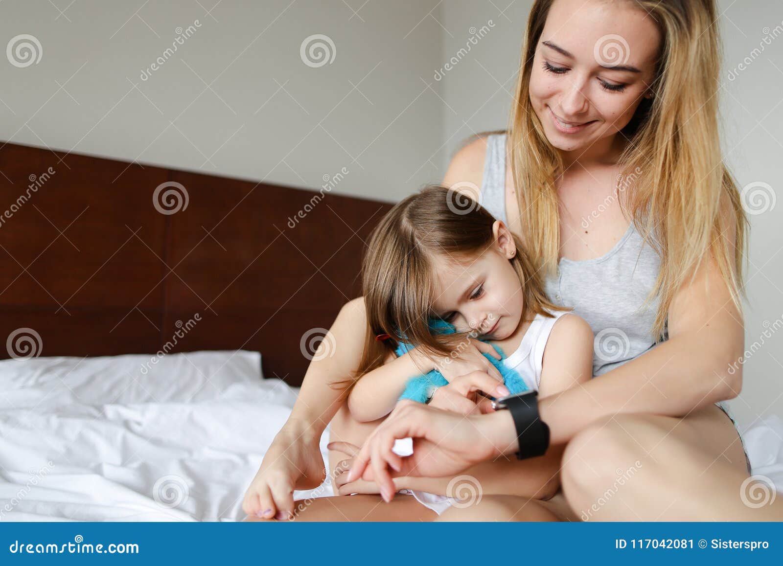 Малолетняя Мать Порно