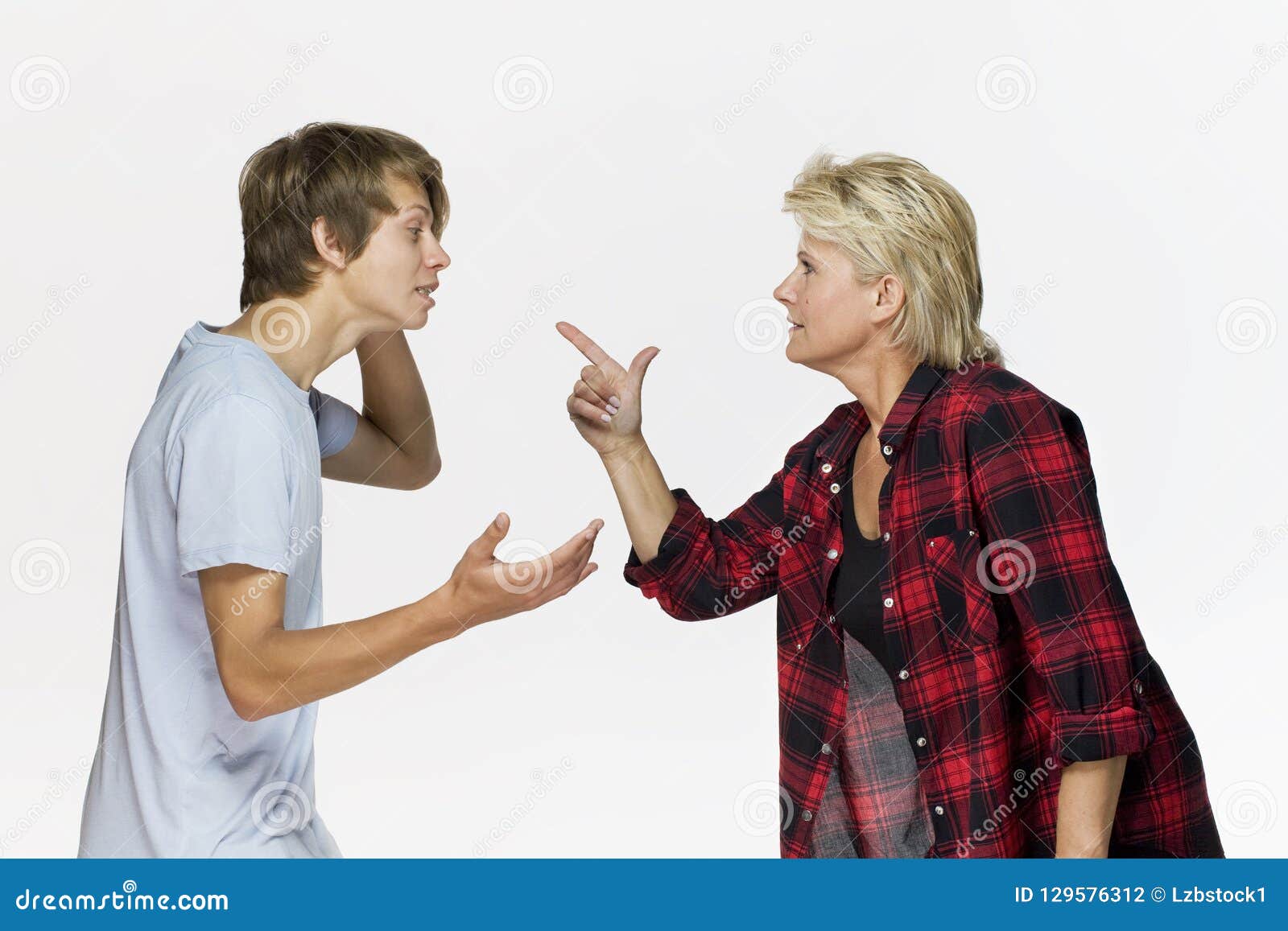 Mom Dang Teen