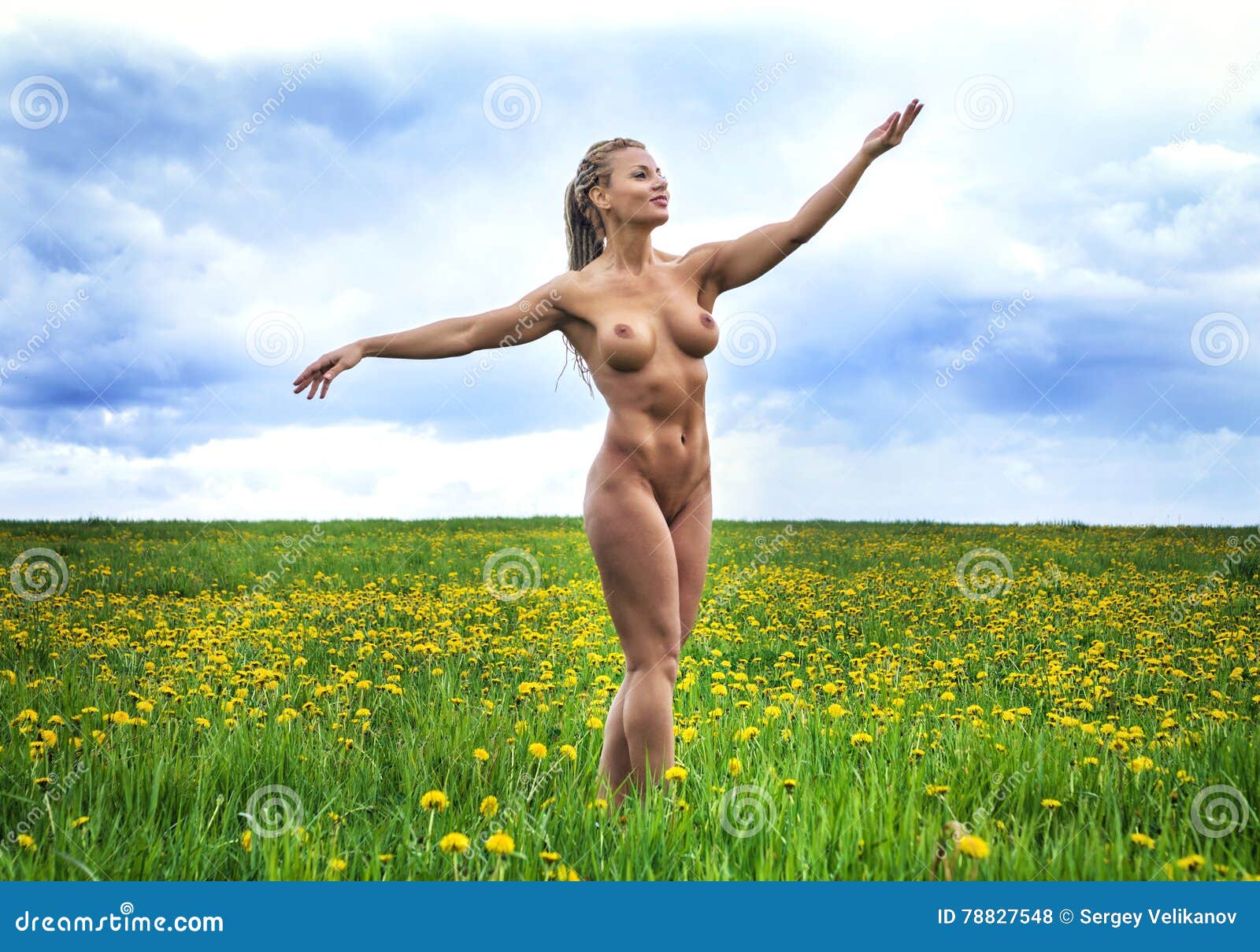 Nude Athletic Women