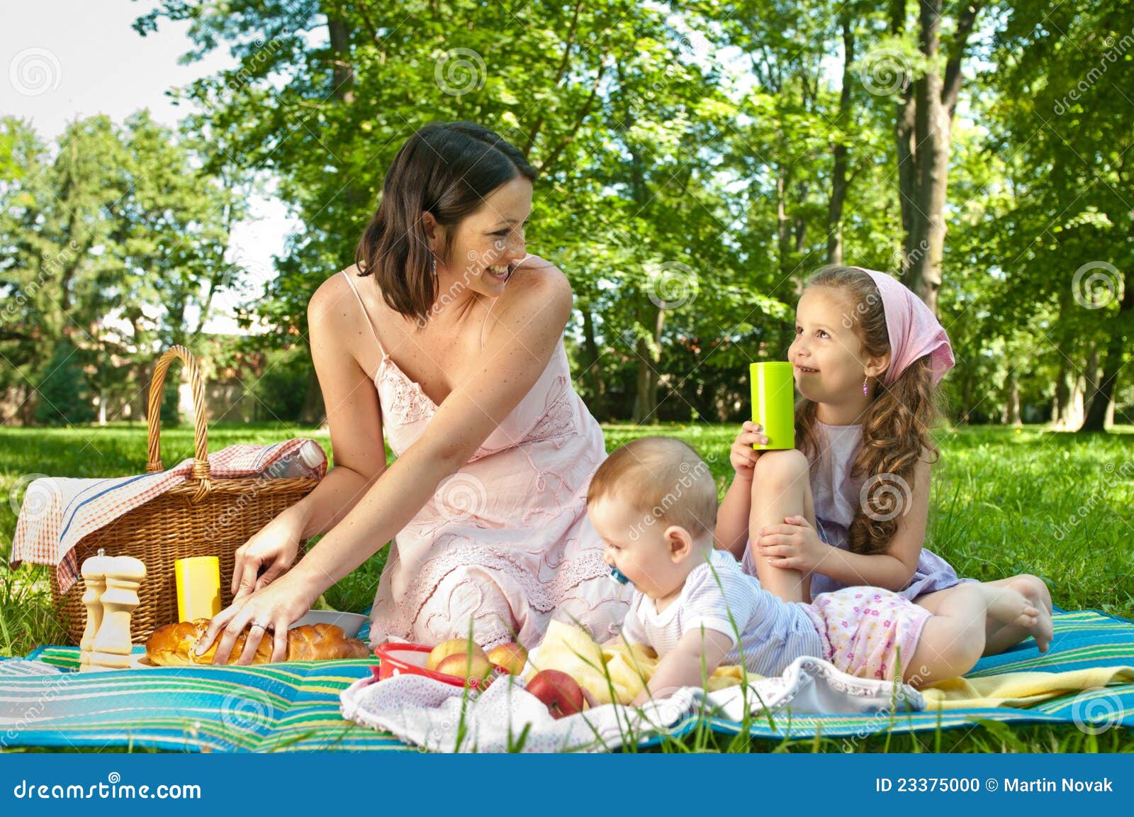 Milf Picnic