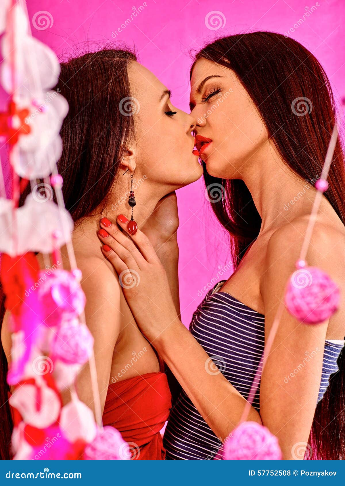Girl Threesome