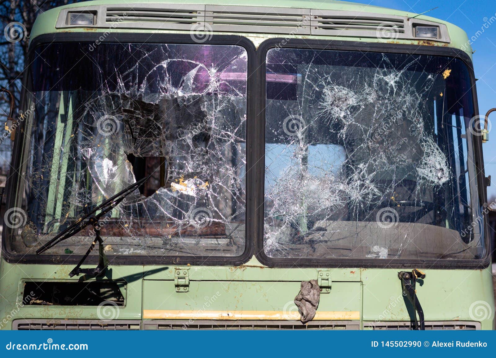 Купить Стекла На Автобус