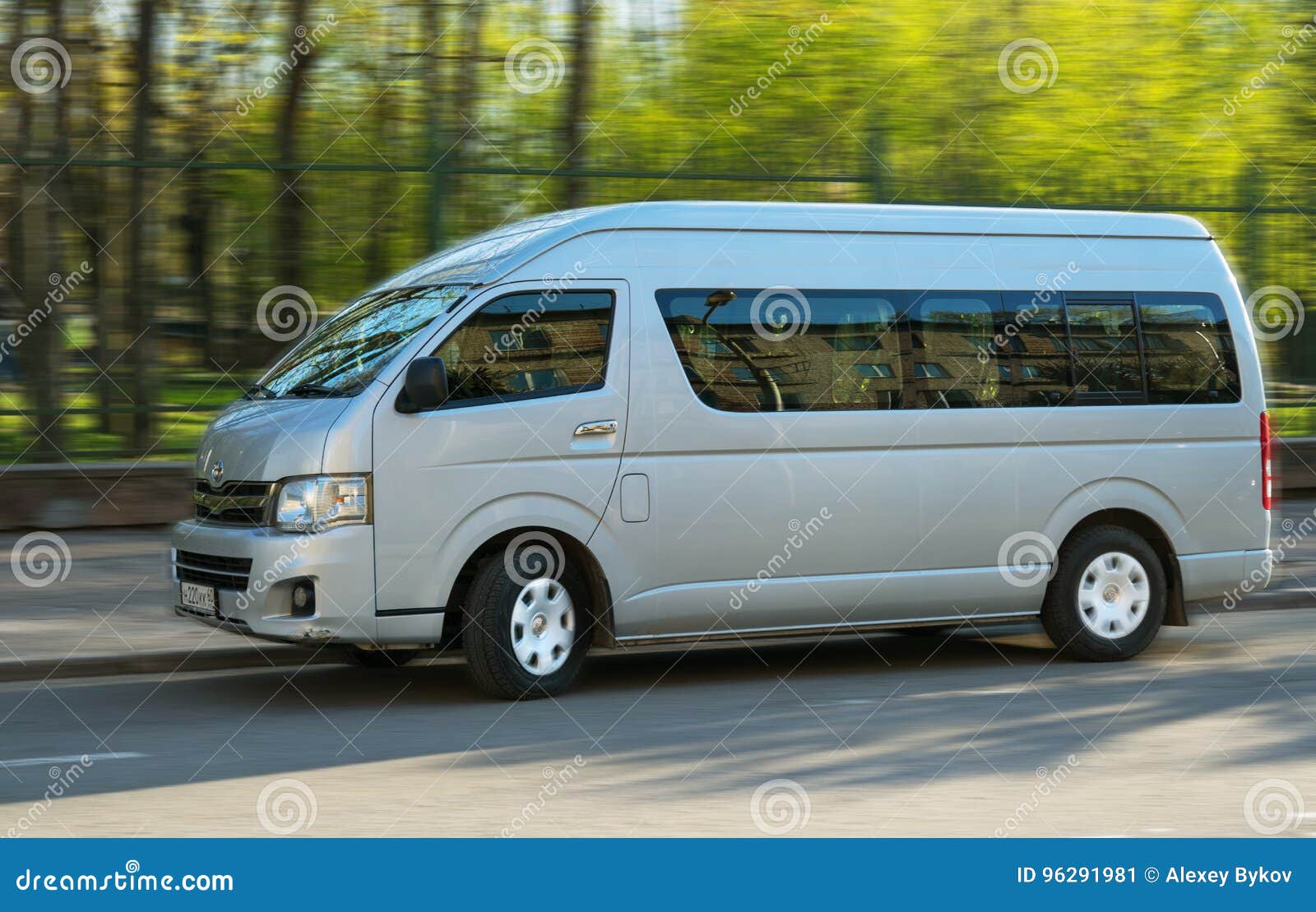 Тойота Хайс Делфин Боковое Стекло Купить