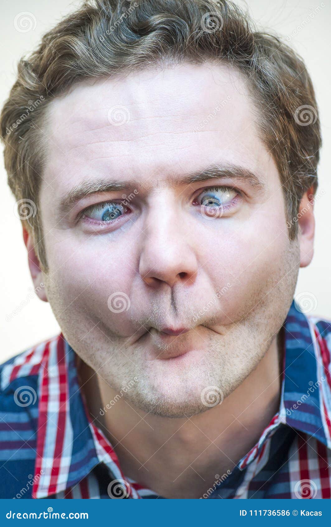 Daredorm Crossing Lips