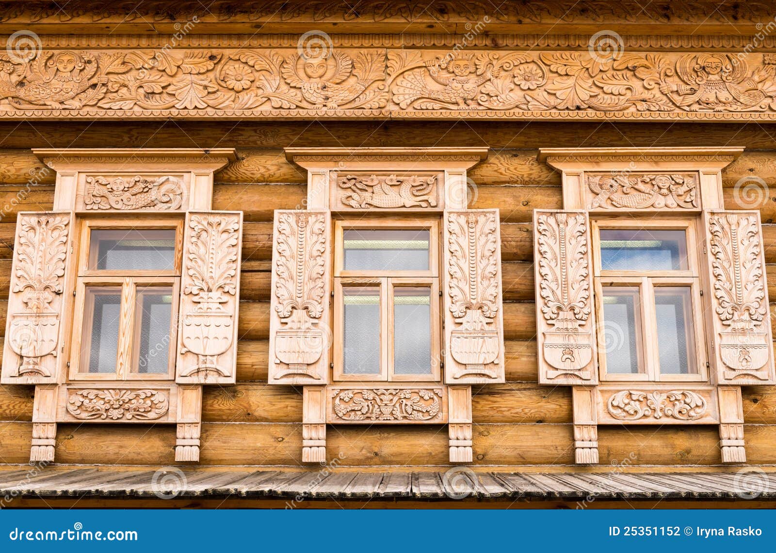 Резной Декор Для Фасада Дома Купить Москва