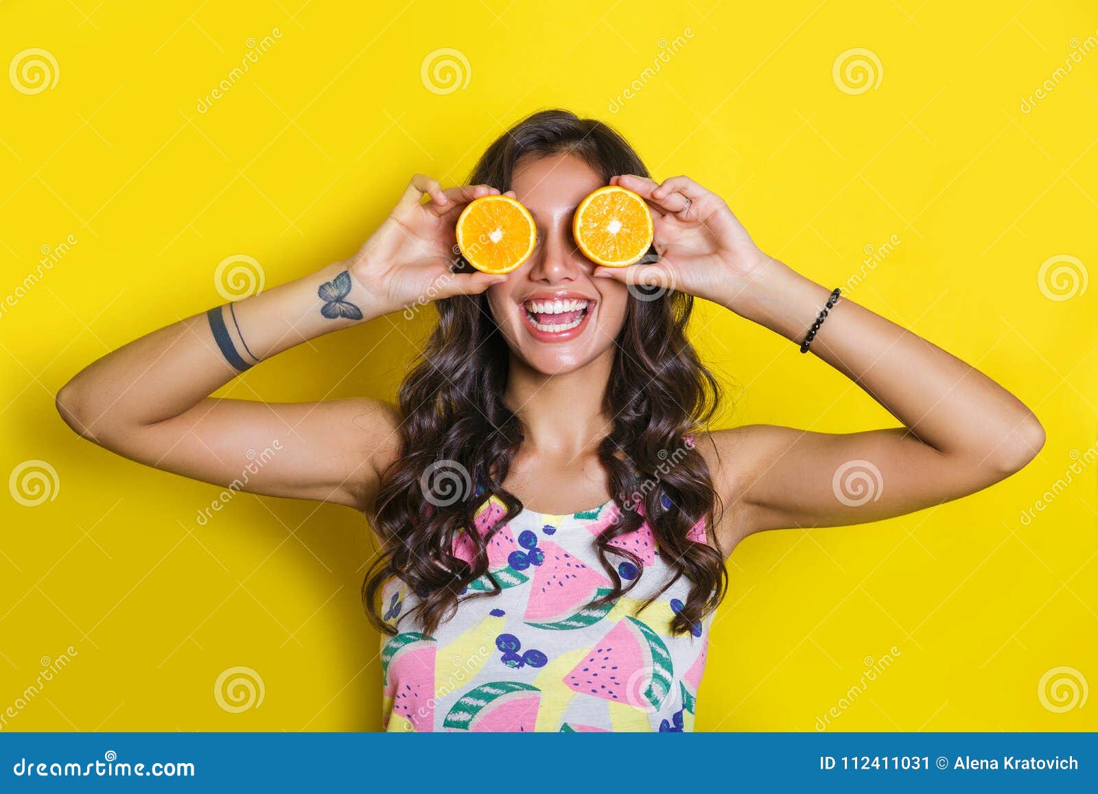 Girlwithyellowspoon