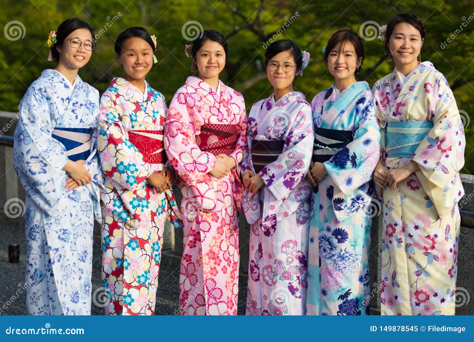 Japanese Women Pic