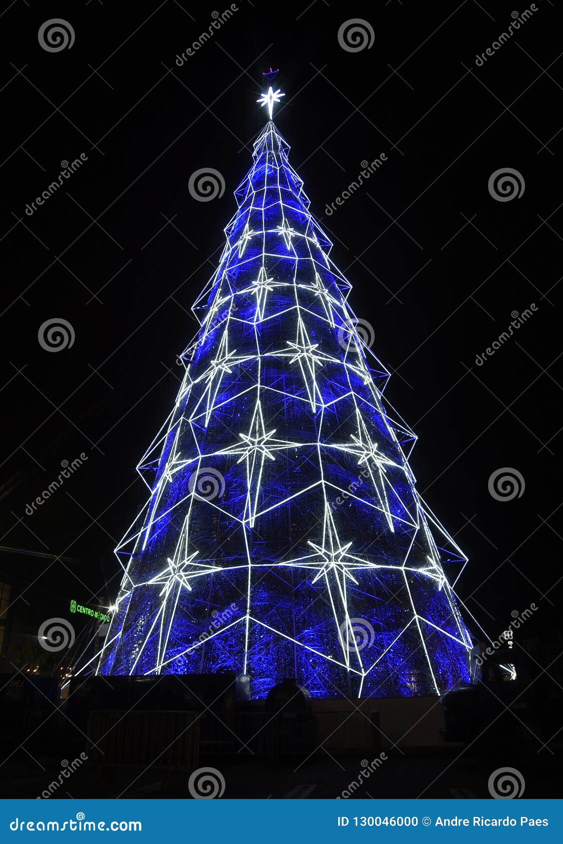 Árvore De Natal, BarraShopping Imagem Editorial - Imagem de shopping, cidade: 130046000 Árvore De Natal, BarraShopping Imagem Editorial - Imagem de shopping, cidade: 130046000