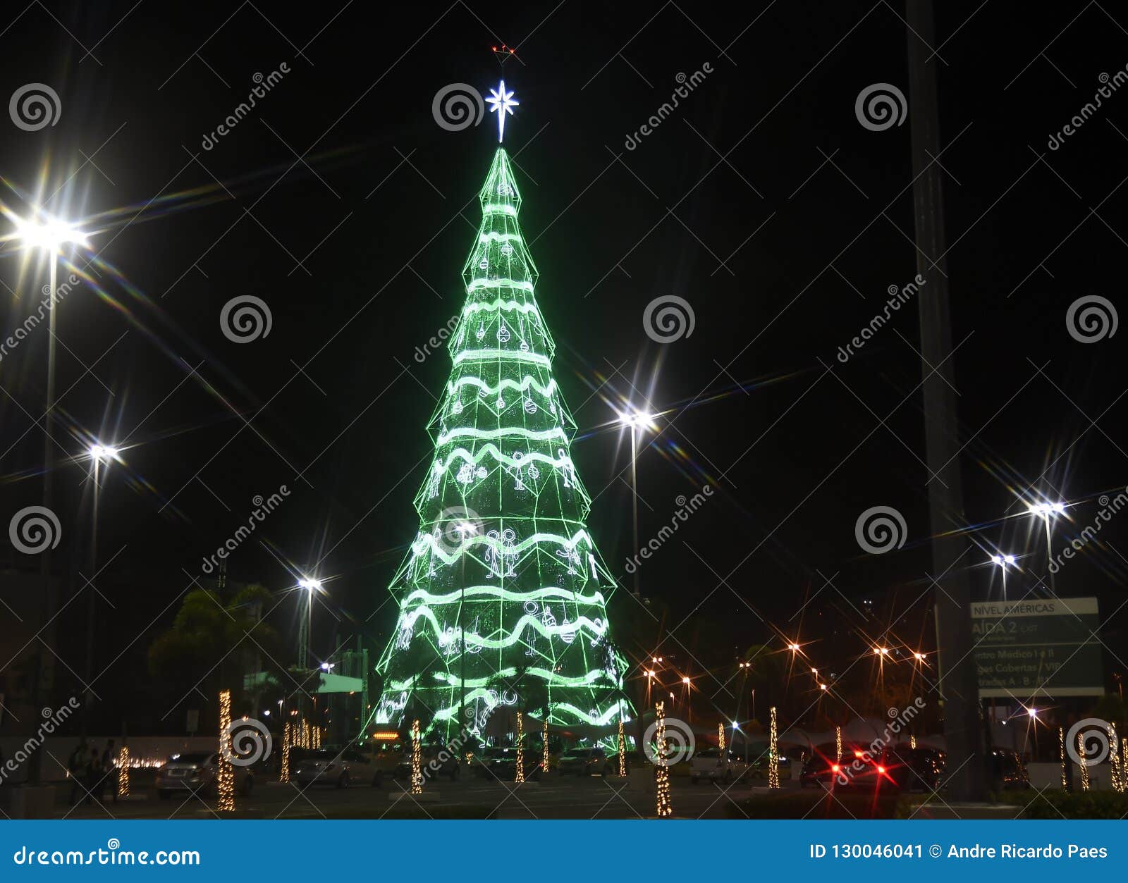 Árvore De Natal, BarraShopping Foto Editorial - Imagem de outubro, compras: 130046041 Árvore De Natal, BarraShopping Foto Editorial - Imagem de outubro, compras: 130046041