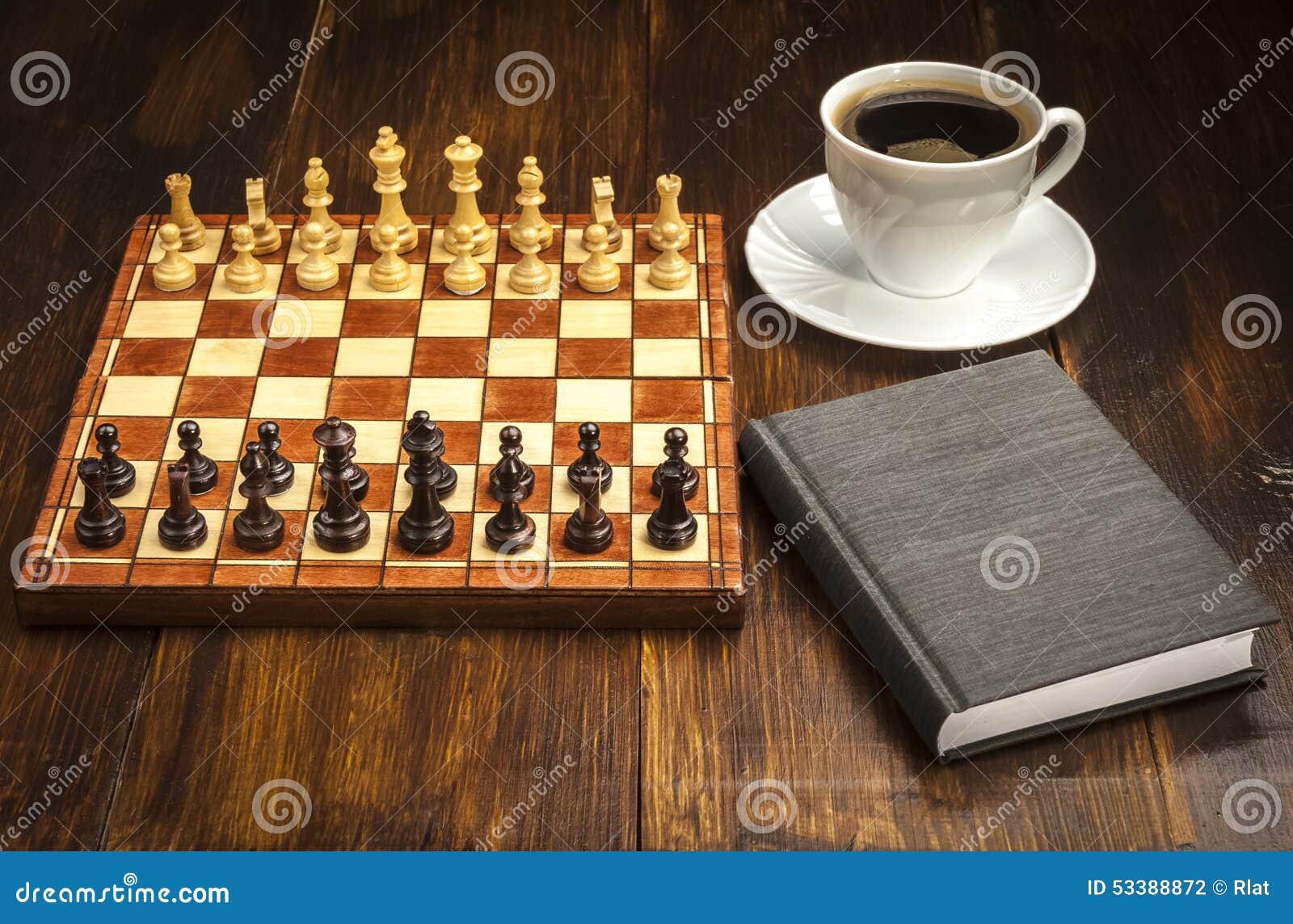 Играть шахматы кофе. Кофе и шахматы. Кофейные шахматы. Доброе утро шахматы. Шахматы утром.