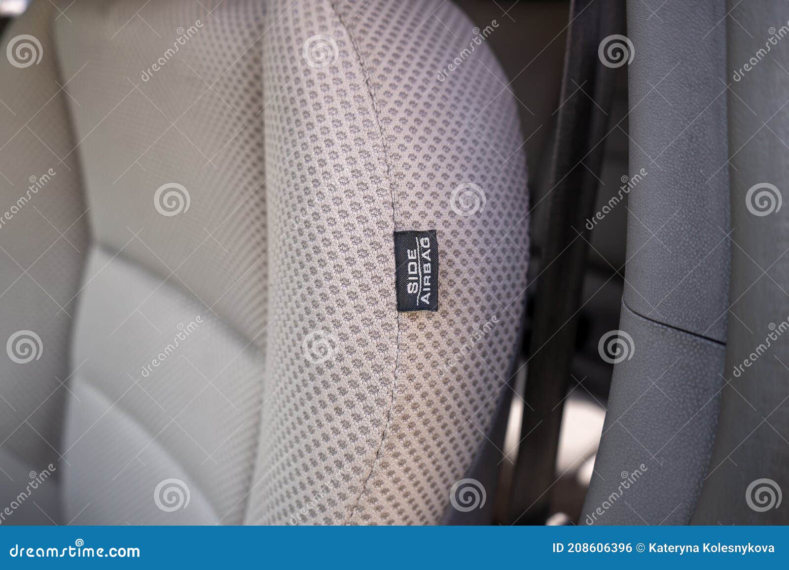 étiquette De Coussin Gonflable Latéral Sur Le Siège Auto. Système De  Sécurité Et D'avertissement Des Véhicules Photo stock - Image du noir,  conception: 208606396