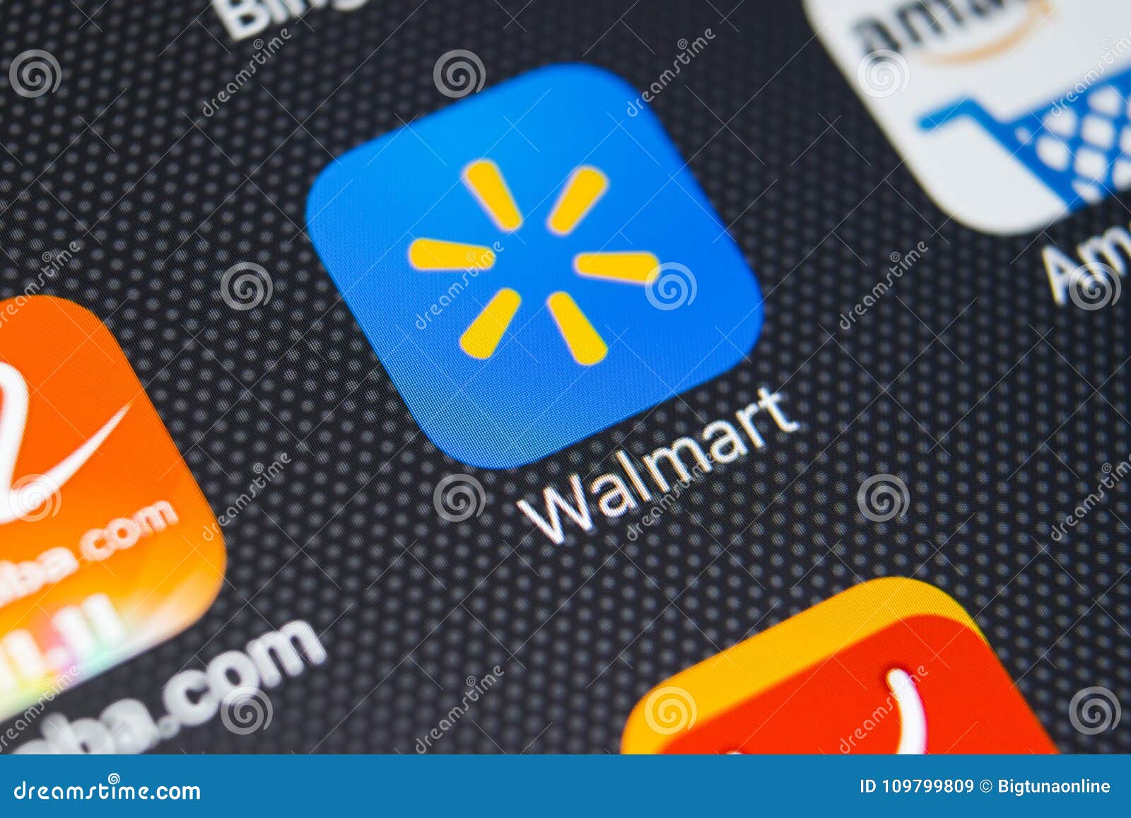 Ícone Da Aplicação De Walmart No Close-up Da Tela Do IPhone X De Apple  Ícone De Walmart App Walmart COM é Multinacional Vendendo Imagem de Stock  Editorial - Imagem de mercado, estados