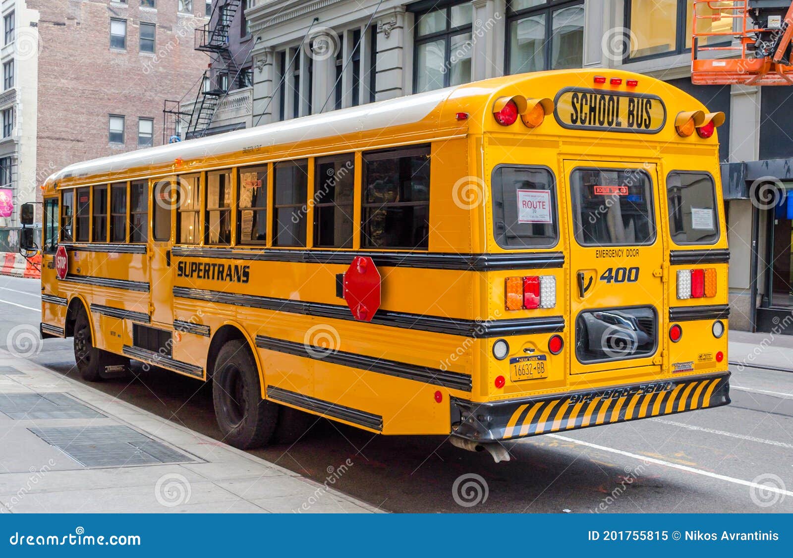 Estacionamento de Ônibus Escolar 3D · Jogar Online Grátis