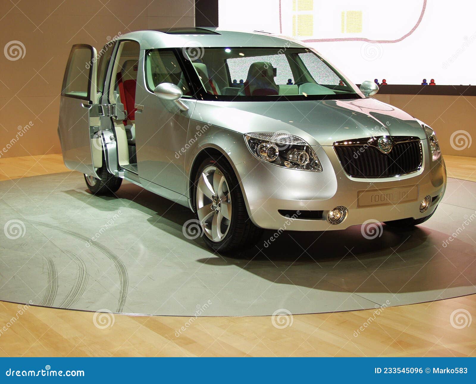 Skoda Roomster Concept (2003) - pictures, information & specs