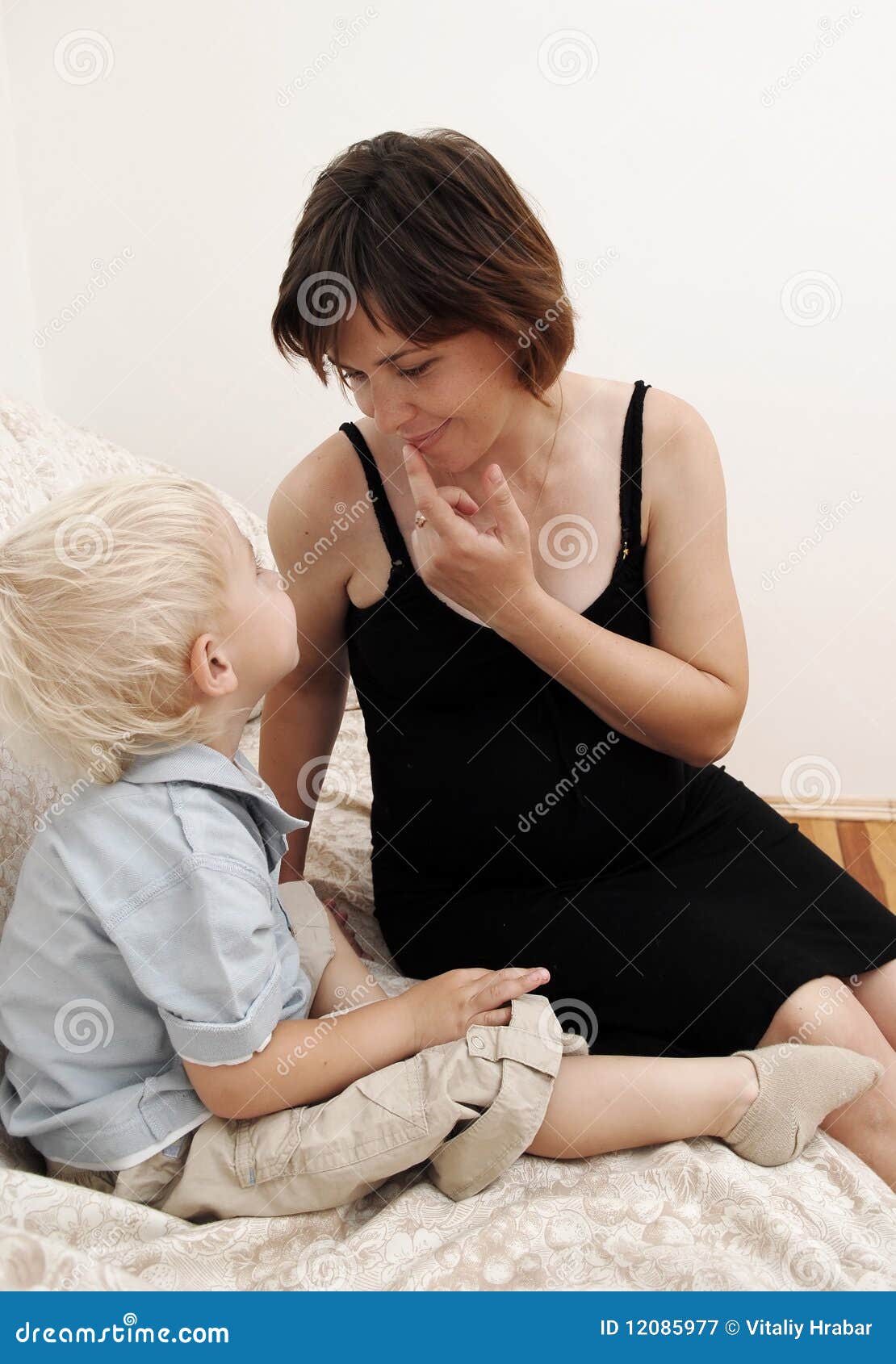 порно маленькие мальчики ебутся с мамами фото 6