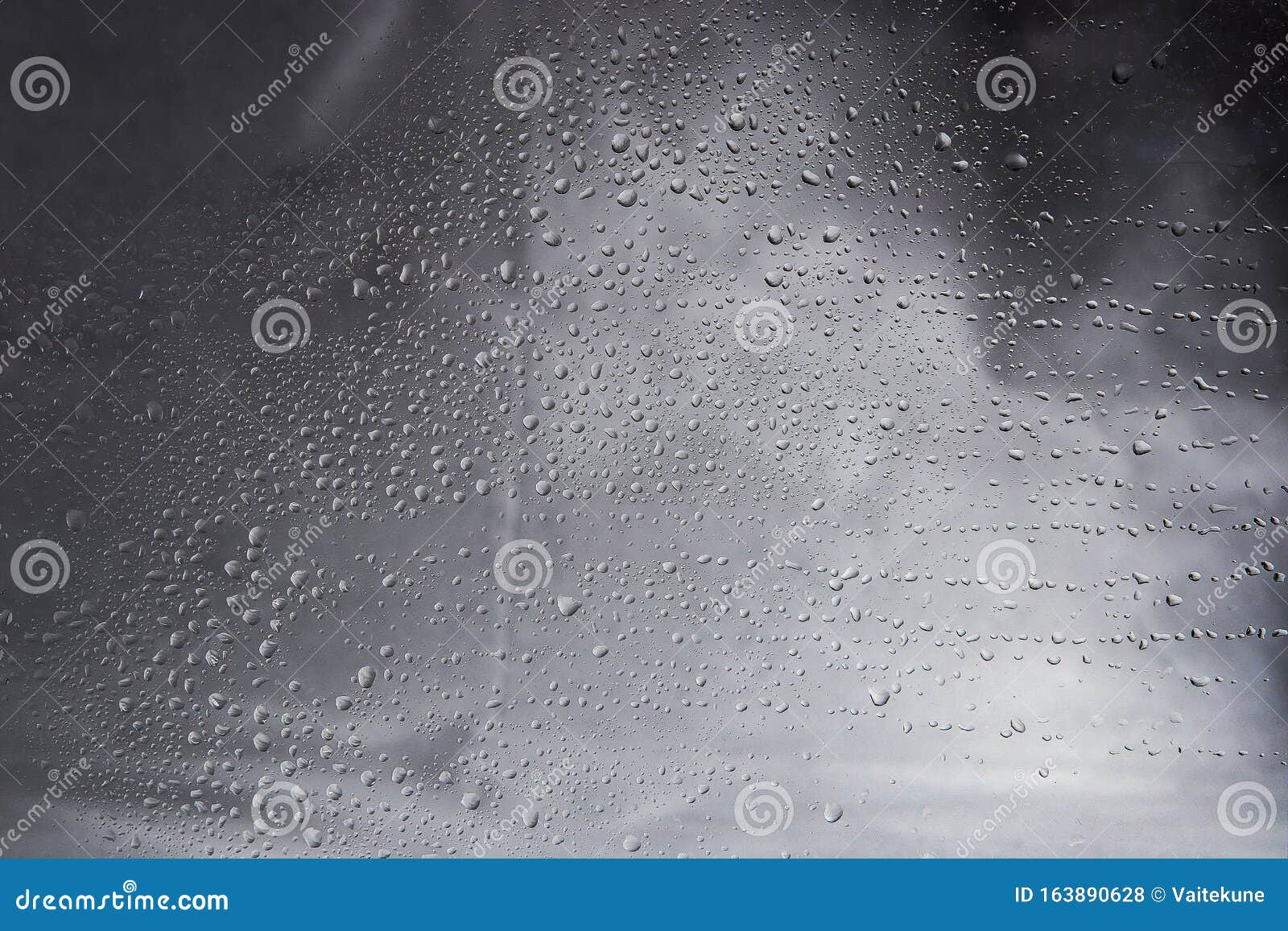 Абстрактный серый фон с капельками воды Стоковое Фото - изображение насчитывающей погода, жидкость: 163890628