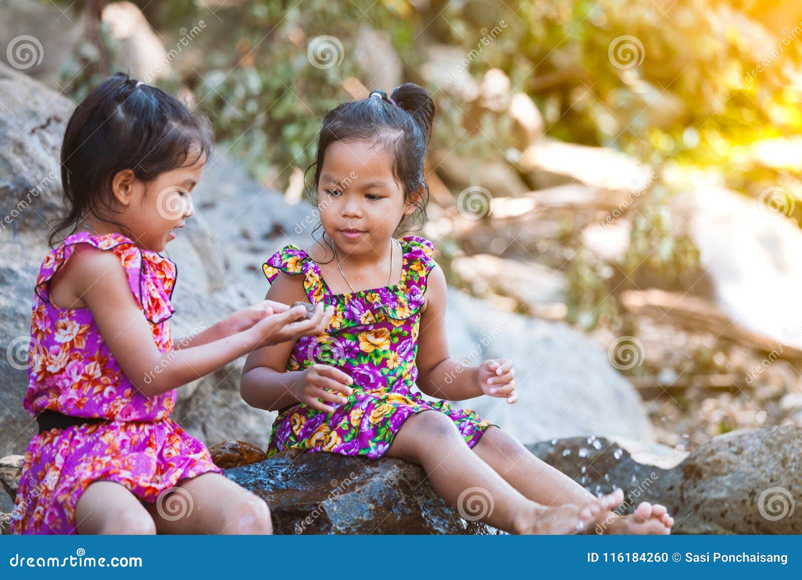 маленькая девочка и ее анал фото 118