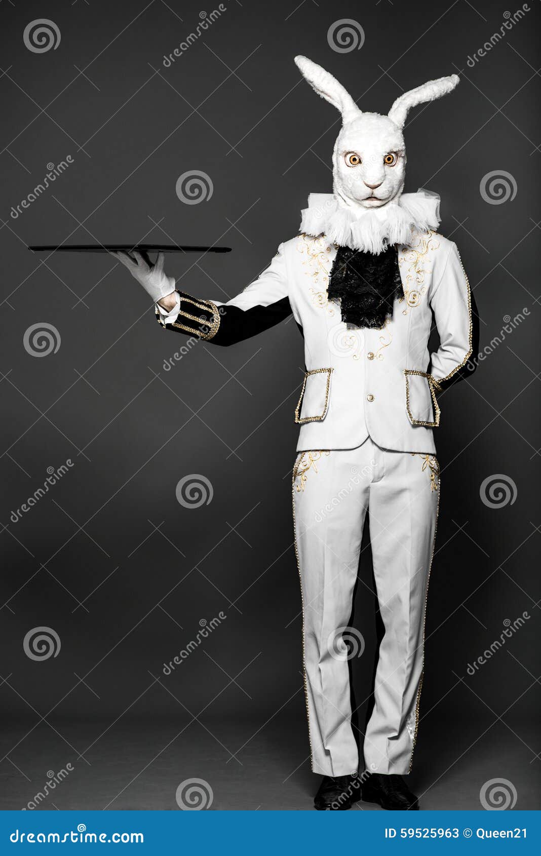 Кокичи в костюме зайки. Багз банни ростовая кукла. Bunny girl косплей. Заяц с автоматом. Легит читы.