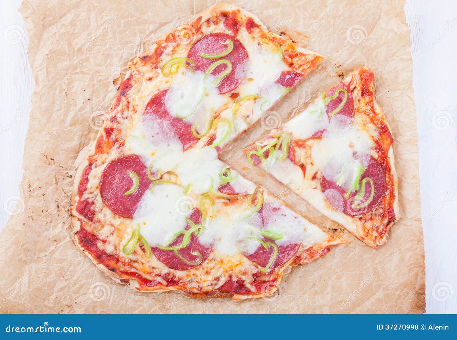 что сделать чтобы пицца не прилипала к противню в духовке фото 92