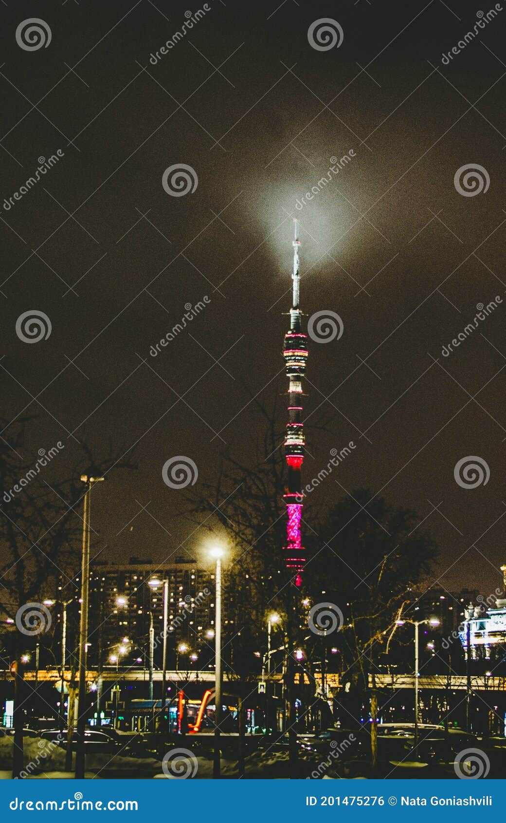 Башня останкино редакционное фото. изображение насчитывающей ночь - 201475276