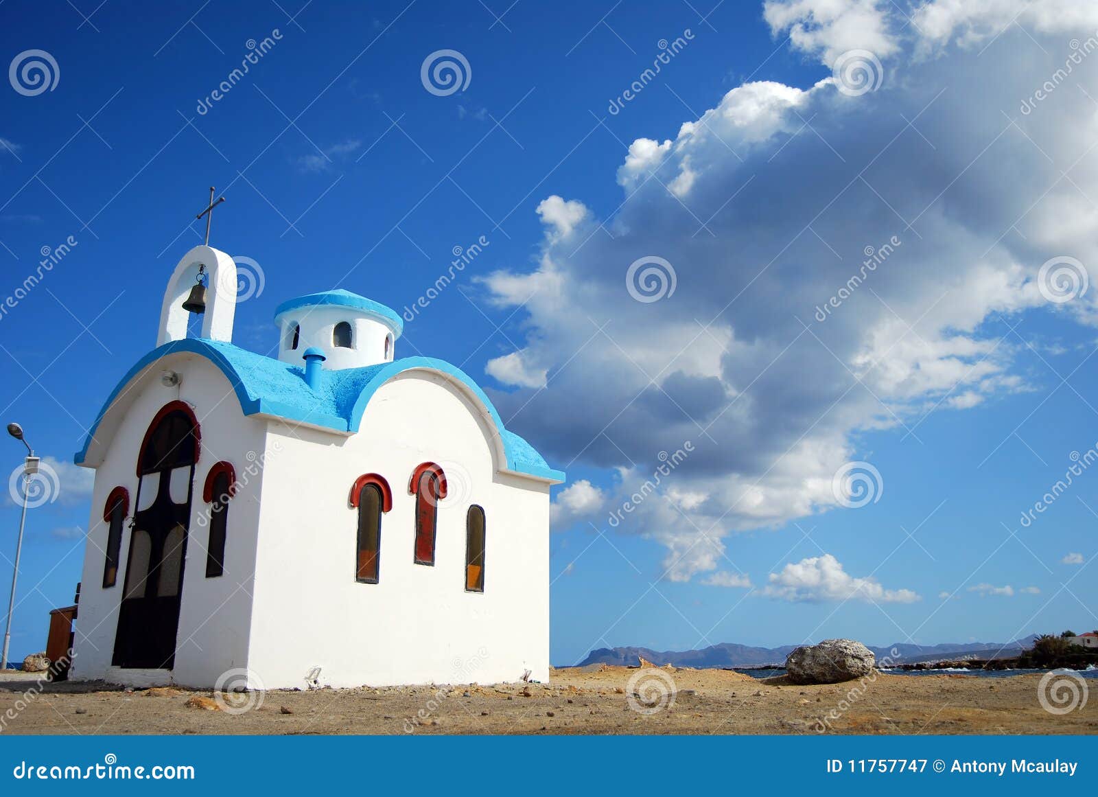 О Крит часовня в море