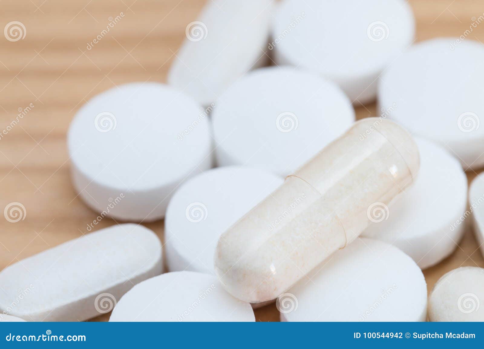 Белые капсулы. Таблетки белая капсула о20. Таблетки белые NT 16. Таблетки белых капсулах БАД. От белей препараты