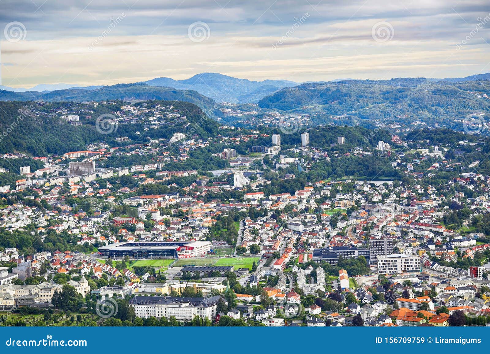 Bergen Redakcionnoe Stokovoe Izobrazhenie Izobrazhenie Naschityvayushej Norvegiya 156709759