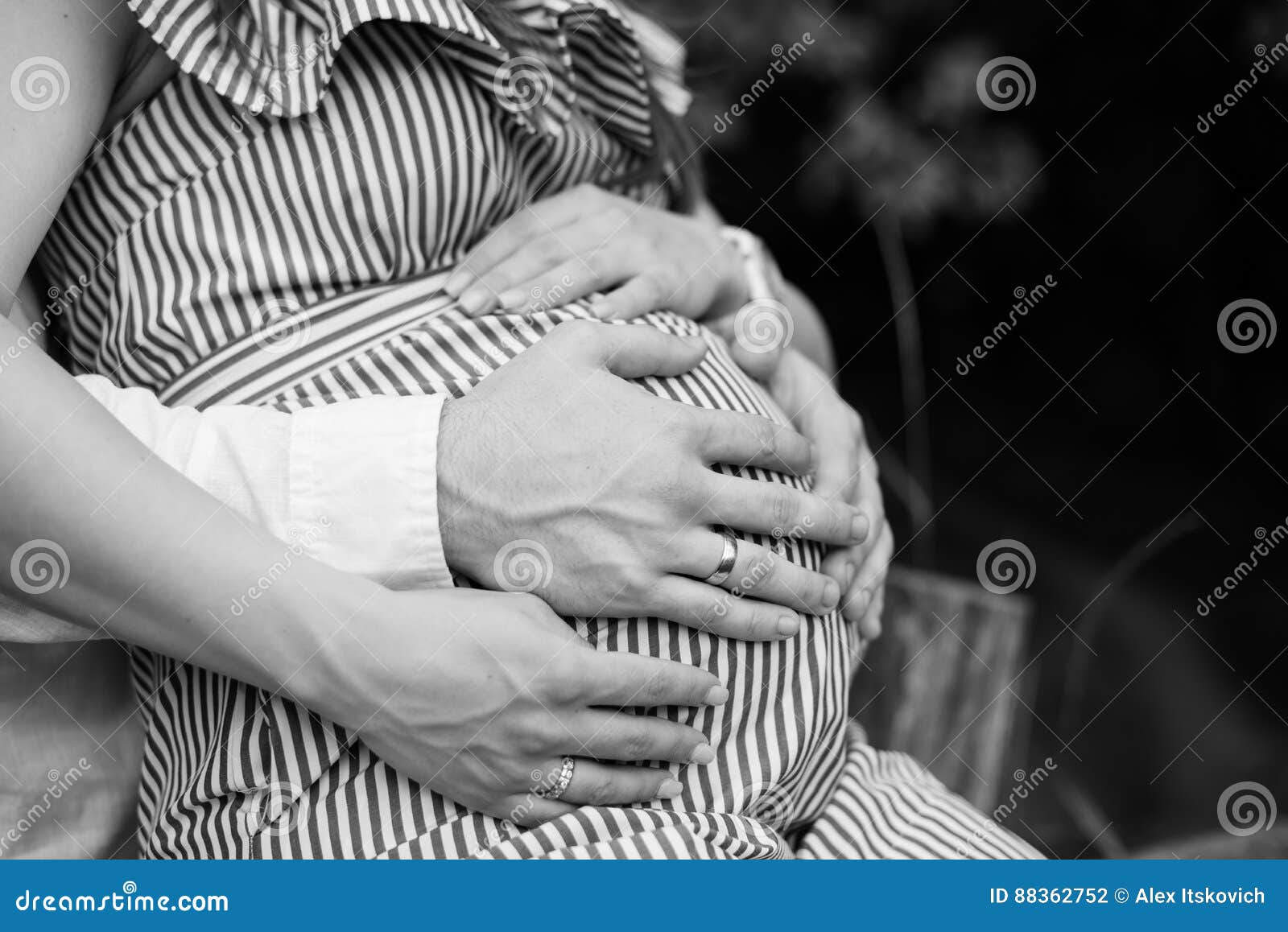 Беременная Девушка И Парень Фото