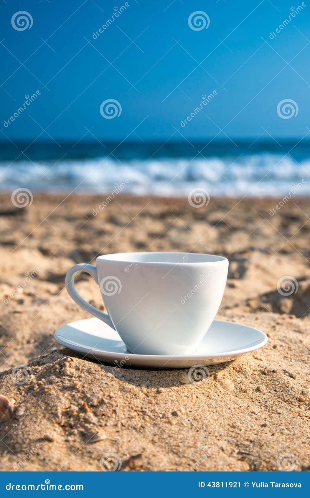 Кофе и море