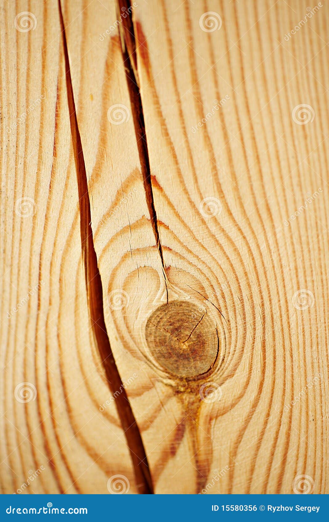 Трещина в доске. Трещины древесины. Трещины в пиломатериале. Пороки древесины трещины.