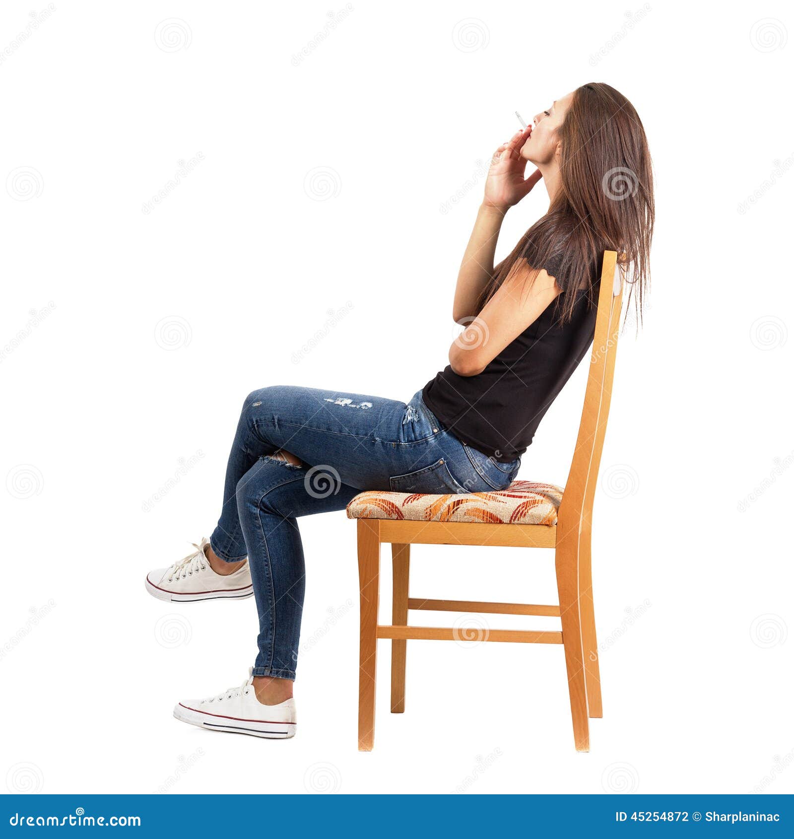 Стихи барто чудо на уроке. Правило про сломанный стул. Приметы со стулом. Модель на стуле полулежит. Фотосессия раскладные стулья.