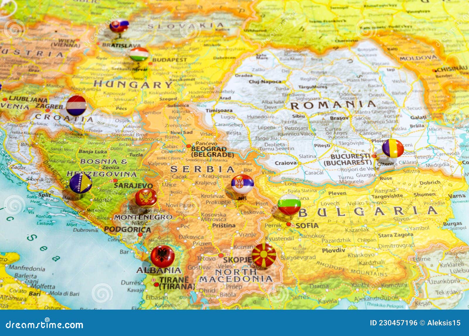 вид на полуостров Балкан на карте географического мира показывает столицыстран-заграничников Стоковое Фото - изображение насчитывающей прикалывано,дело: 230457196