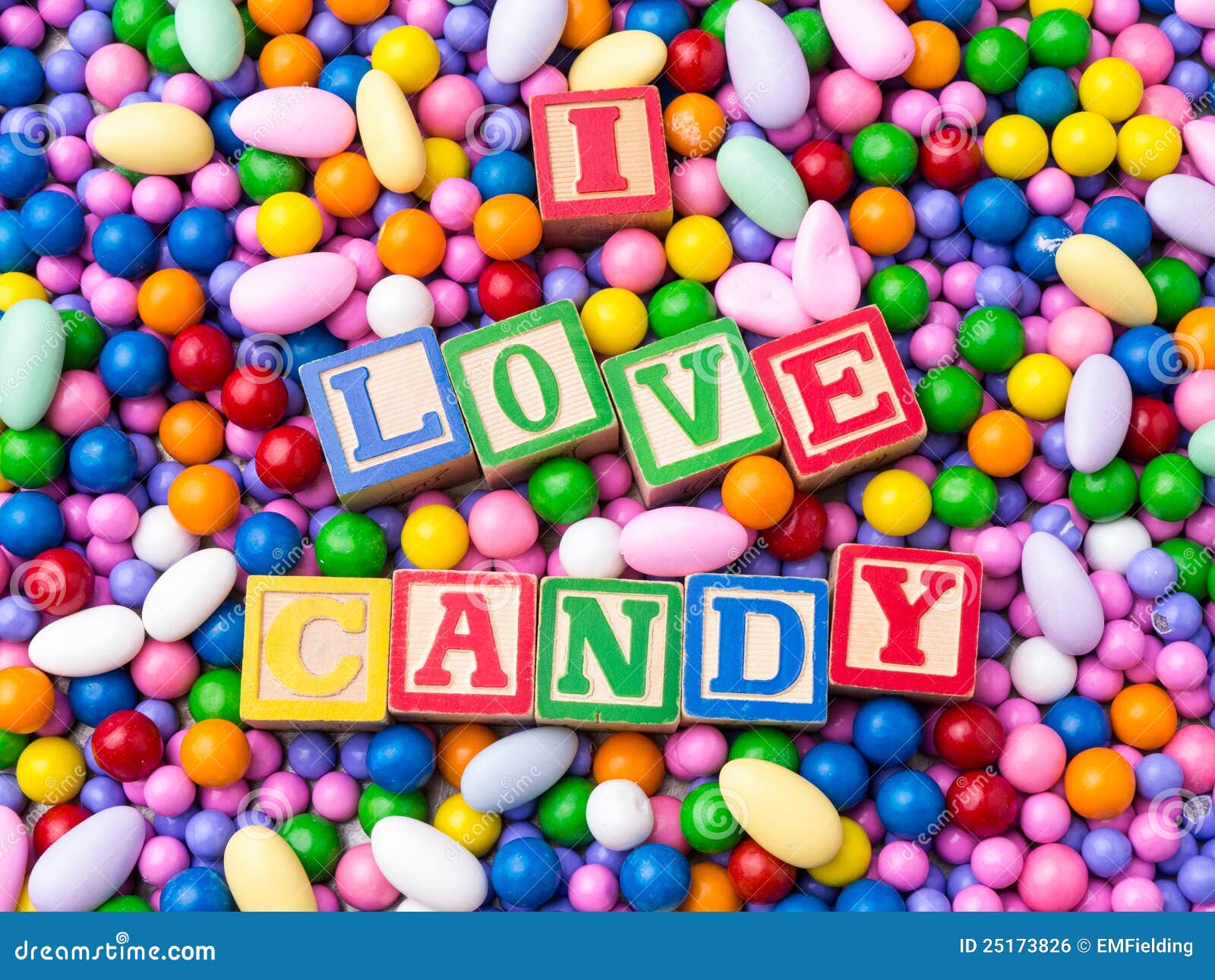 Выпуск конфетки с нелетто. Candy Caramella. Конфетка первая буква и. Love Love Candy. Конфеты ы желто голубой.