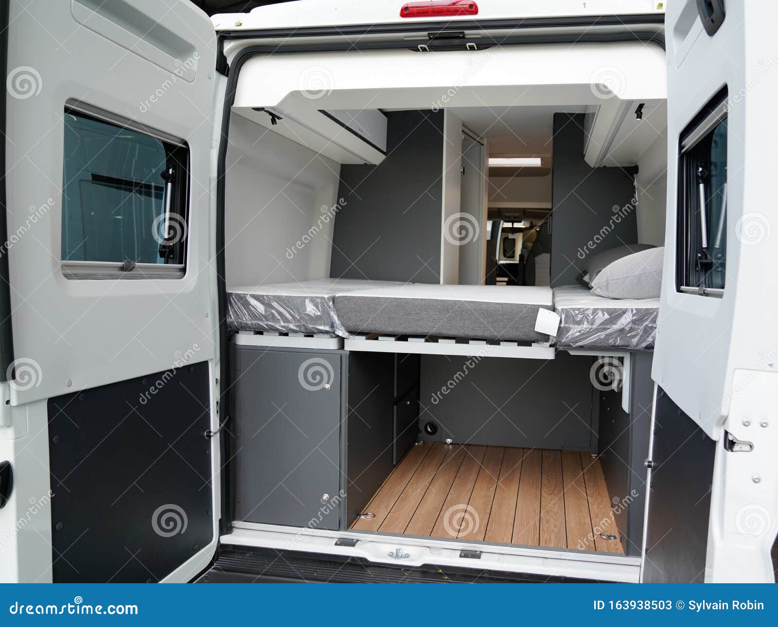 Luxury Motorhome Van Camper Rv 