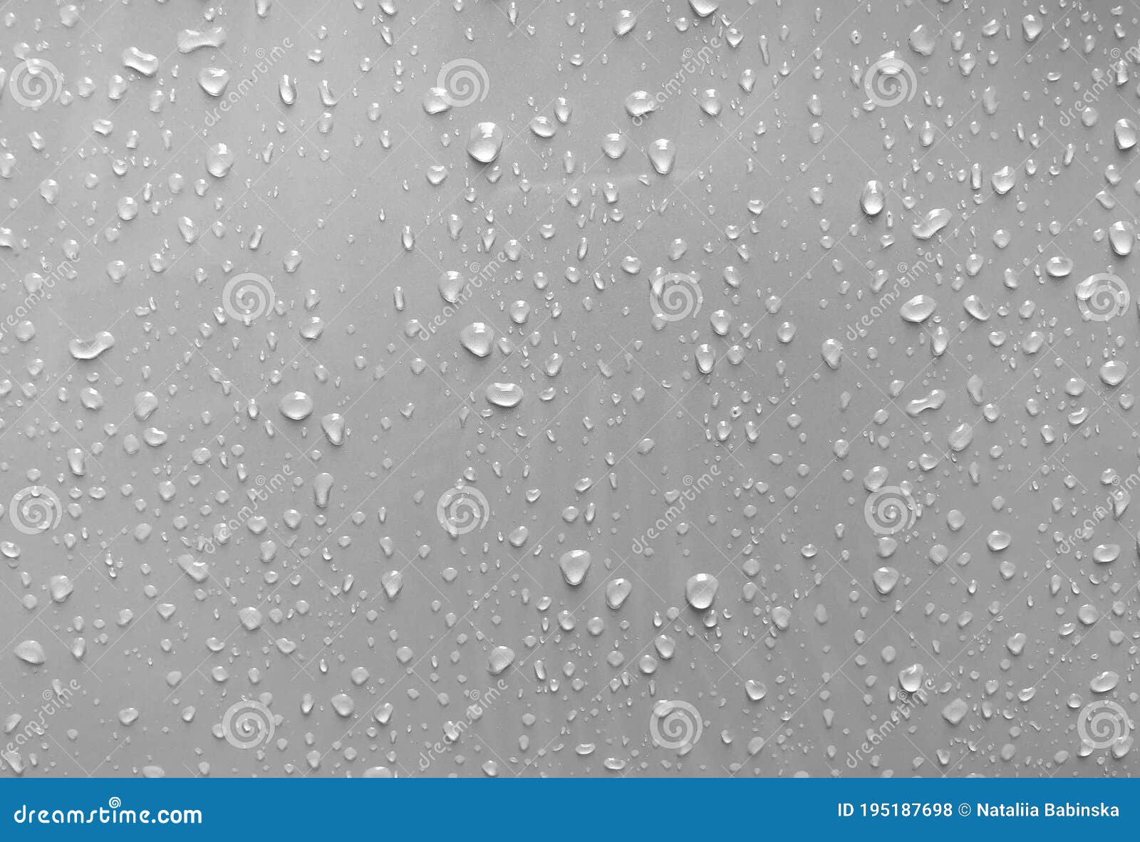 Вода падает дождь природы черной белой серый фон Стоковое Фото - изображение насчитывающей металл, взорвать: 195187698
