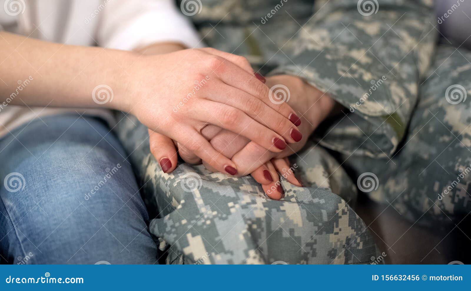 Девушка И Парень Военный Фото