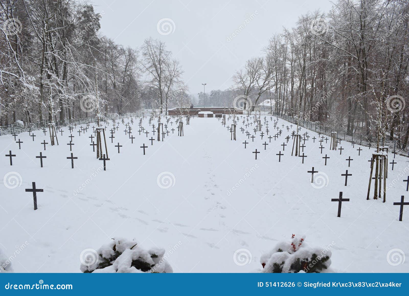 пеньки пителинский район дк. снежная могила. почему нельзя ходить на кладбище зимой. российское кладбище зима. гбу ритуал работники.