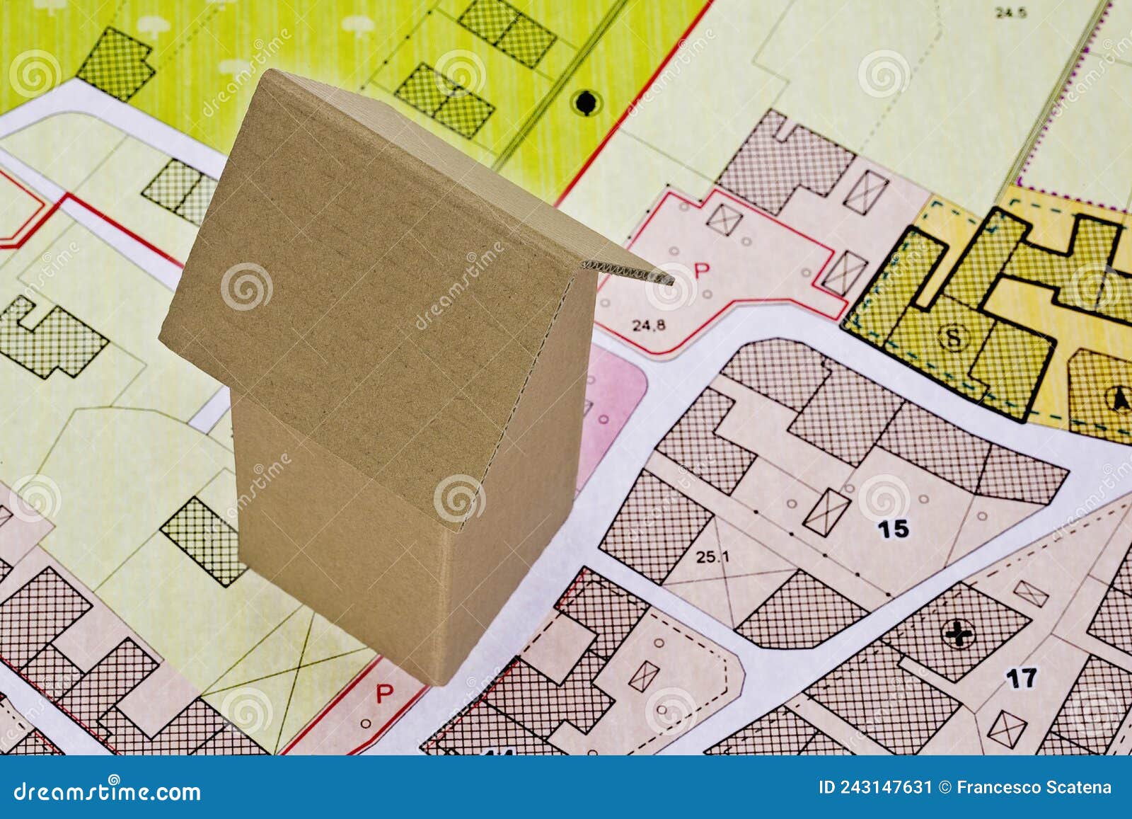 воображаемая кадастровая карта и общий план городского развития, включающийв себя земельный участок зданий и указания на объект Стоковое Изображение -изображение насчитывающей строя, земля: 243147631