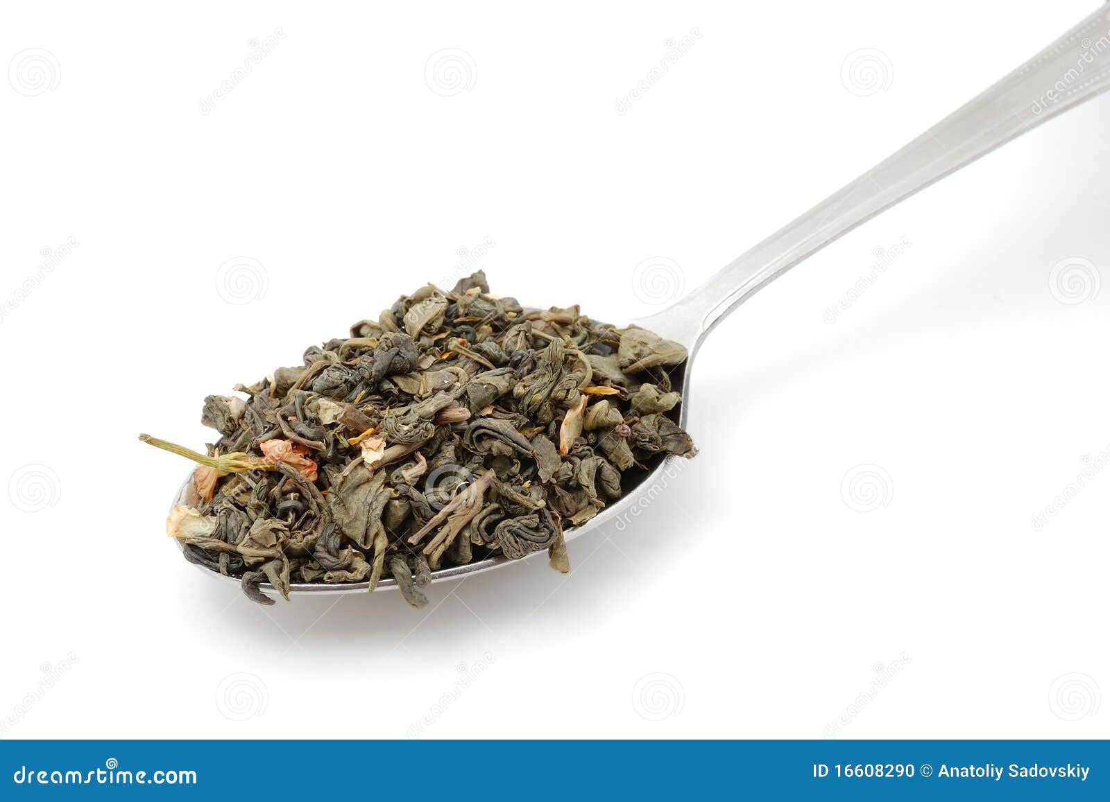 Ложки чайной молотого перца. Ложка зеленого чая. Ложечка для зеленого чая. Высушенный зеленый чай. Ложка для листового чая.