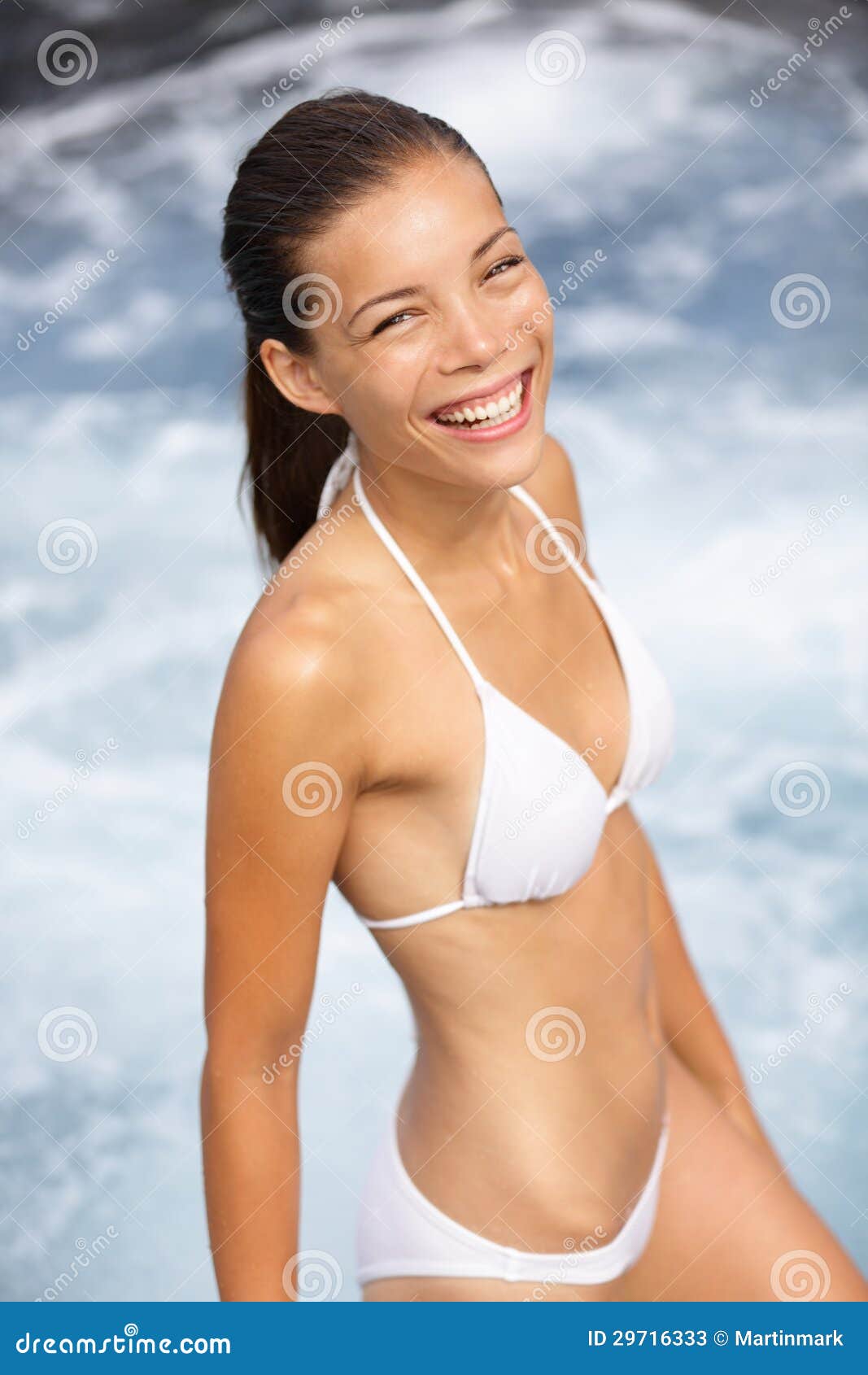 Young Bikini Candid