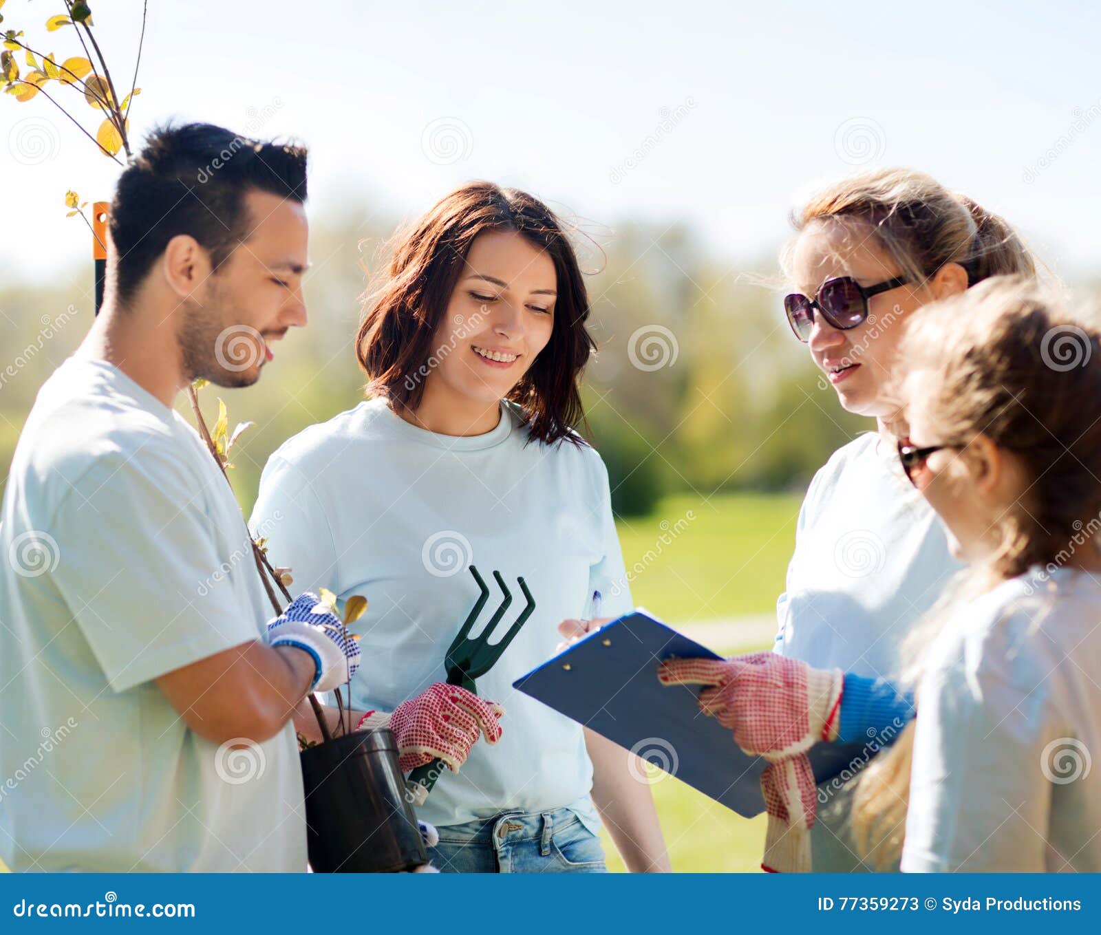 Ecology and people. Ecology people. Volunteers Experts. Ecological people talking. Ecological people talking Brains.