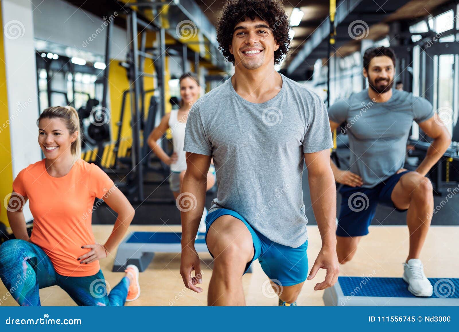 В спортзале