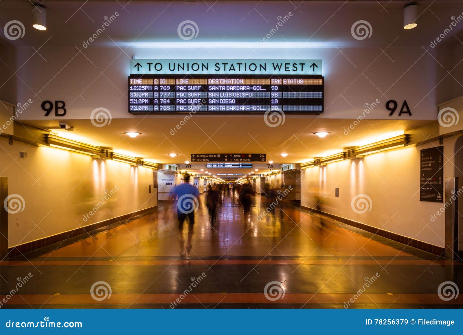 Включи станцию стоп. Вокзал Юнион Стейшн Лос Анджелес. Вокзал Юнион Стейшн в Лос Анджелесе. Union Station, Центральном Железнодорожном вокзале Лос-Анджелеса. Юнион Стейшн Лос Анджелес грузоперевозки.