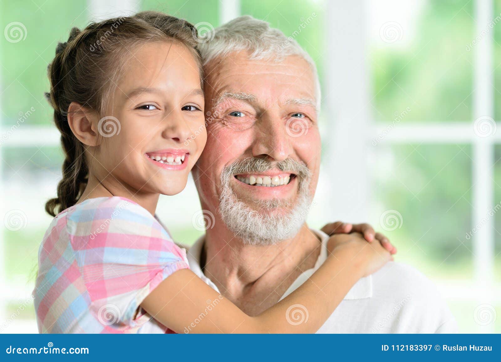 эротика малолетка с дедом (120) фото