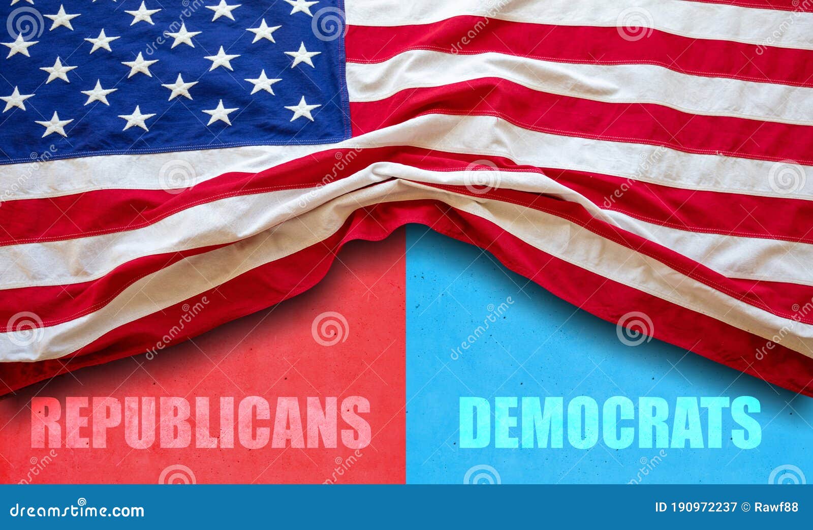 Демократы, республиканцы текст на красной и голубой цвет фона. Выбор президентских выборов в США
