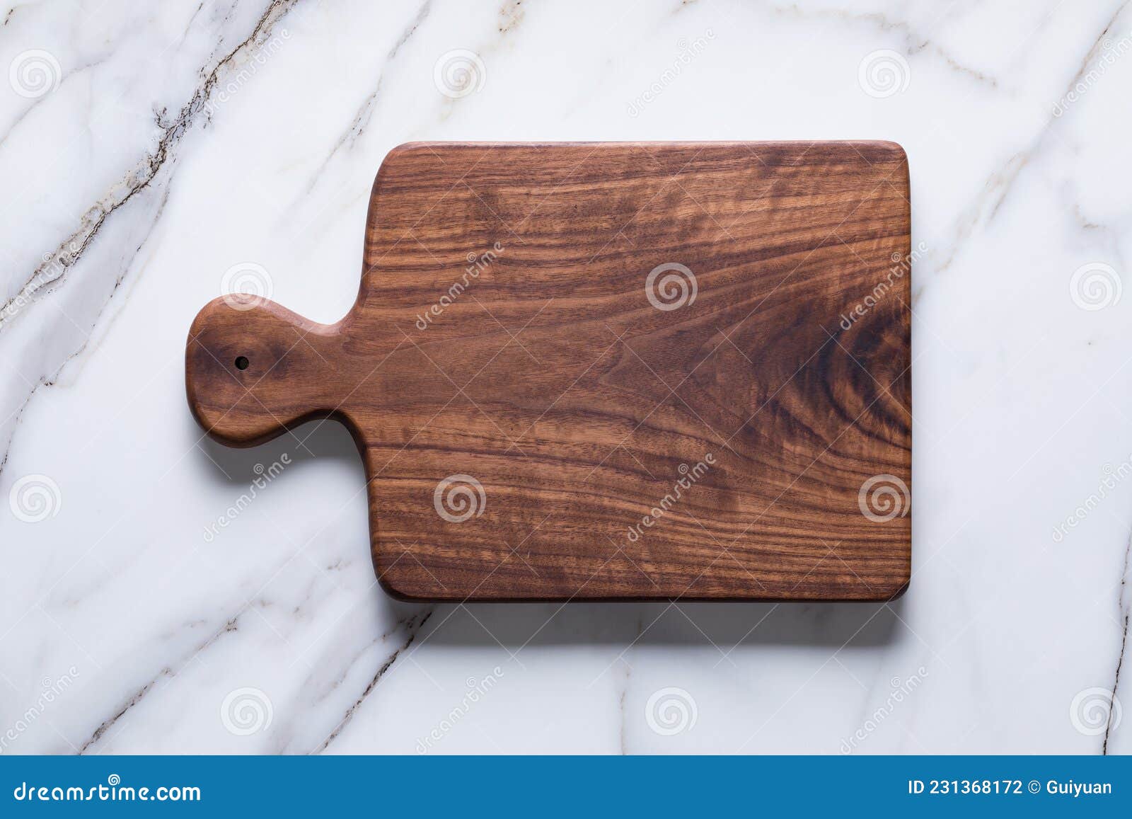 деревянная доска для резки ручного производства черного грецкого ореха на  каменной скатерти. Стоковое Фото - изображение насчитывающей прерывать,  древесина: 231368172