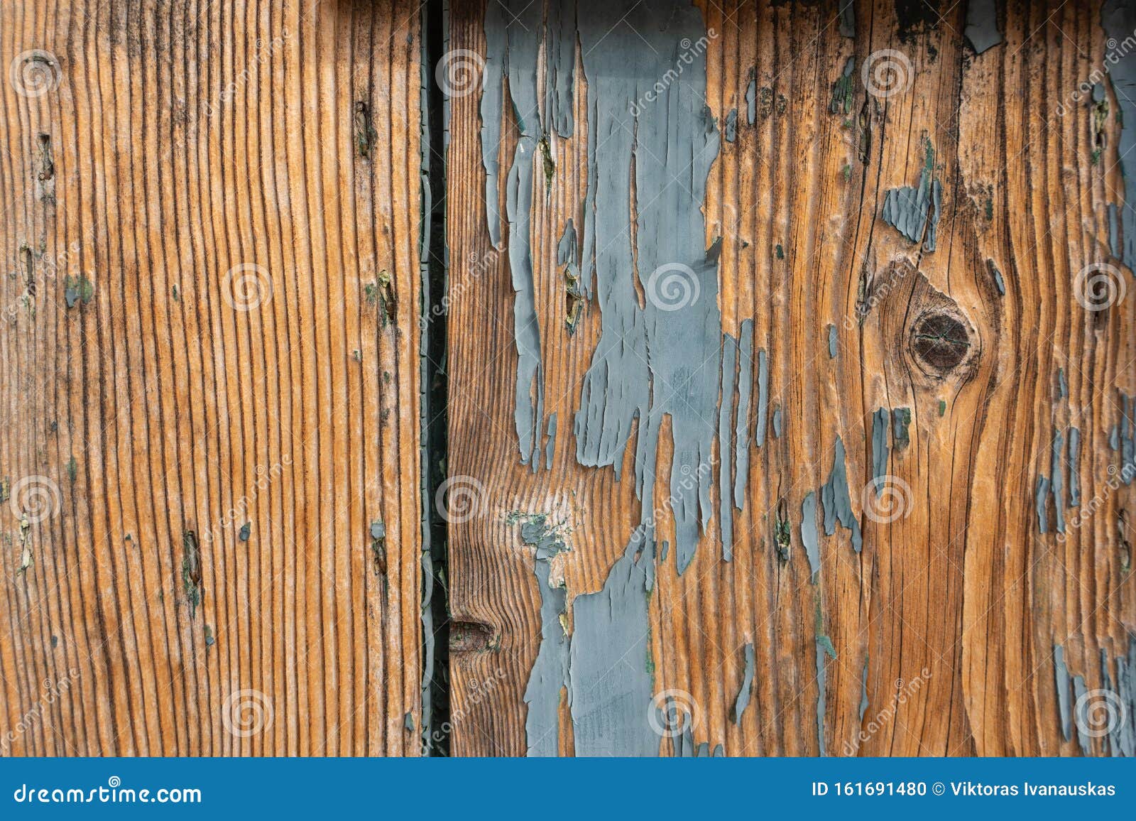 Деревянный фрагмент с серой, очищающей краской Текстура дерева и краски Стоковое Фото - изображение насчитывающей краска, шелушение: 161691480